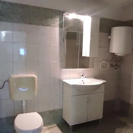 Snjezana Apartment *