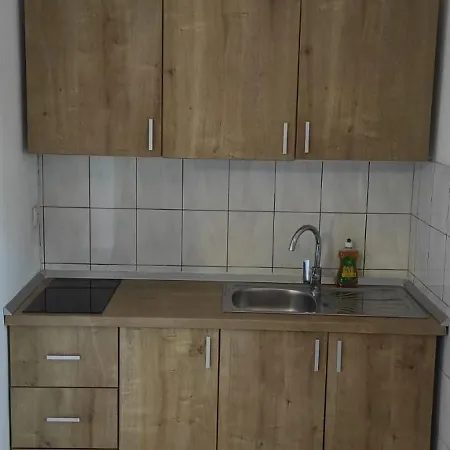 Snjezana Apartment Pag Town