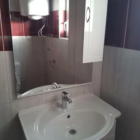 Apartment Snjezana *