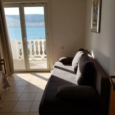 Snjezana Apartment *