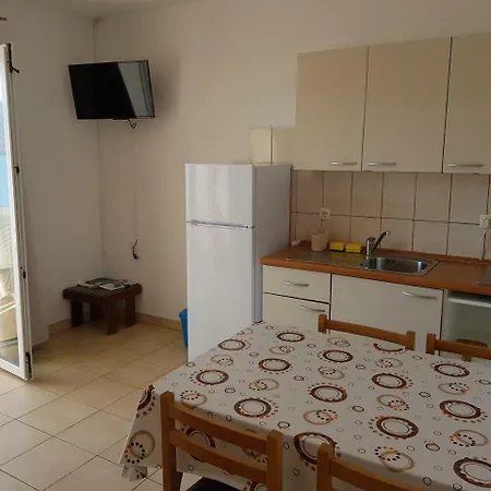 Snjezana Apartment *
