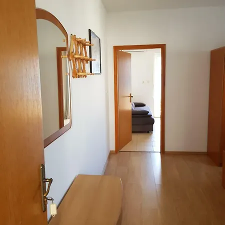 Snjezana Apartment Pag Town