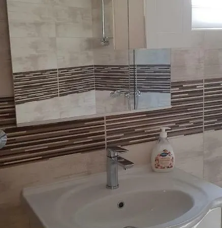 Snjezana Apartment *