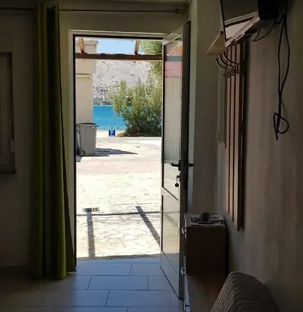 Apartment Snjezana Pag Town