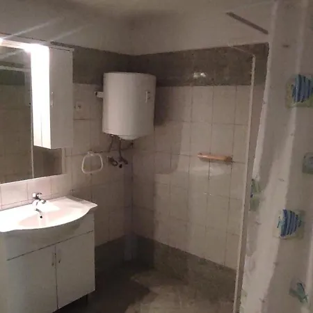 Snjezana Apartamento Pag Town